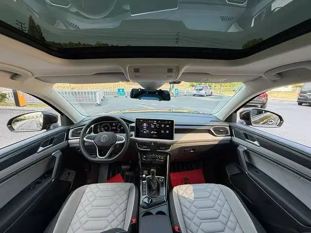 VOLKSWAGEN TAYRON LUXURY 2024
