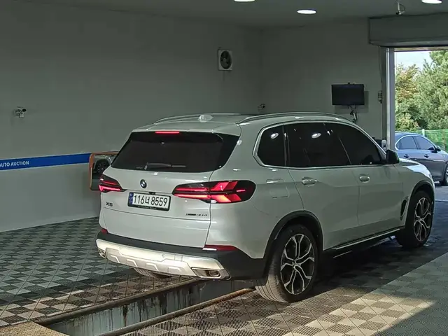 BMW X5 2023