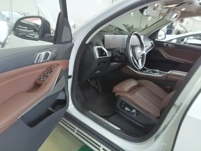 BMW X5 2023