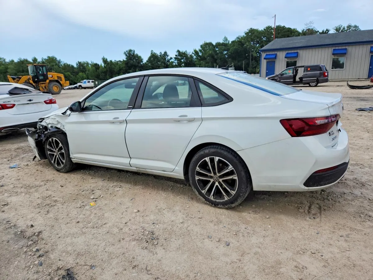 VOLKSWAGEN JETTA 1 2024