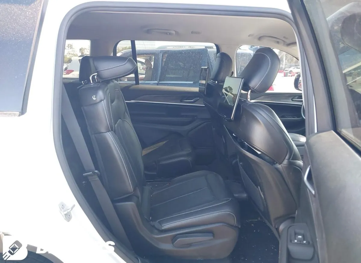 JEEP GRAND CHEROKEE LIMITED 2023