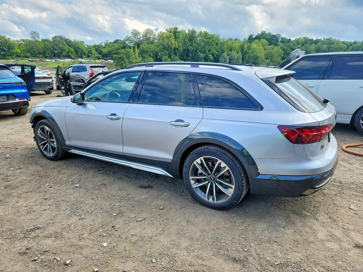 AUDI A4 PREMIUM PLUS 2023