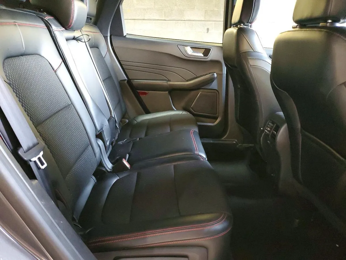 FORD ESCAPE 2023