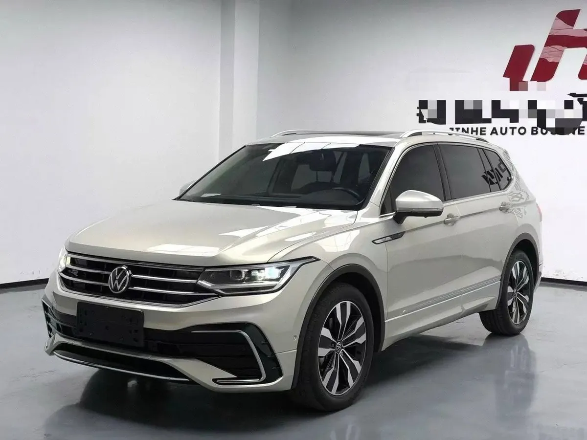 VOLKSWAGEN TIGUAN L R LINE 2.0TSI 330TSI 2WD PREMIUM AT 2022
