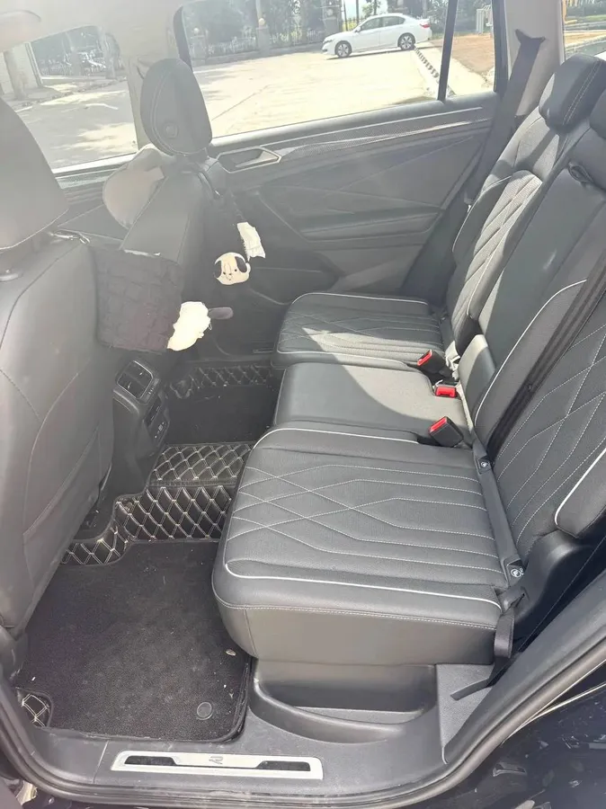 VOLKSWAGEN TIGUAN L R LINE 2.0TSI 330TSI 2WD PREMIUM AT 2023