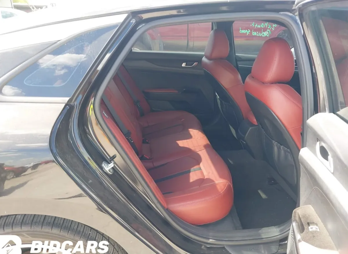 KIA K5 2024