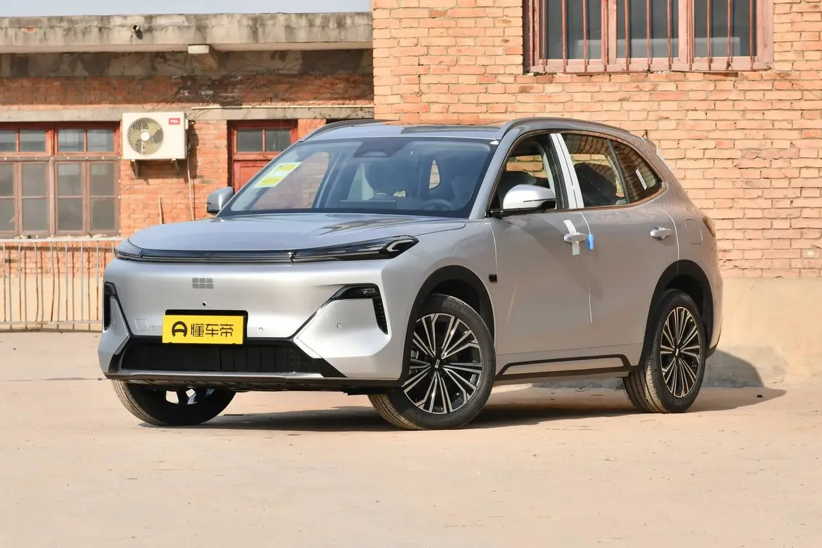 GEELY GALAXY STARSHIP 135 STARSHIP EDITION (PLUG IN HYBRID) 2026