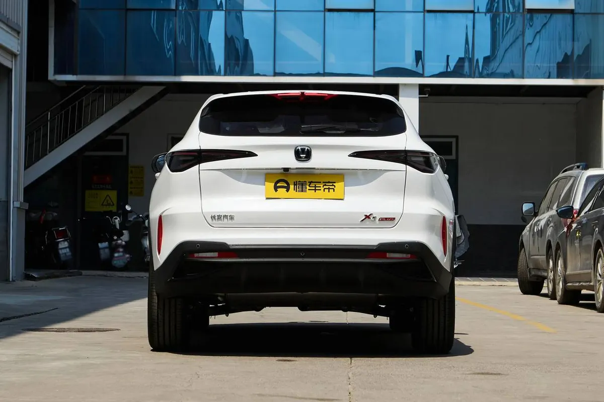 CHANGAN X5 1.5T EXCELLENT PRO (МАКСИМАЛЬНАЯ) 2026