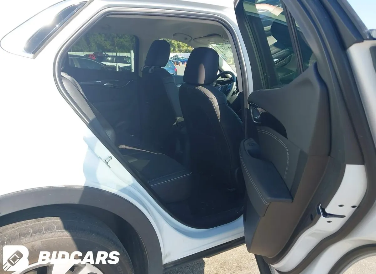BUICK ENVISION ESSENCE 2023