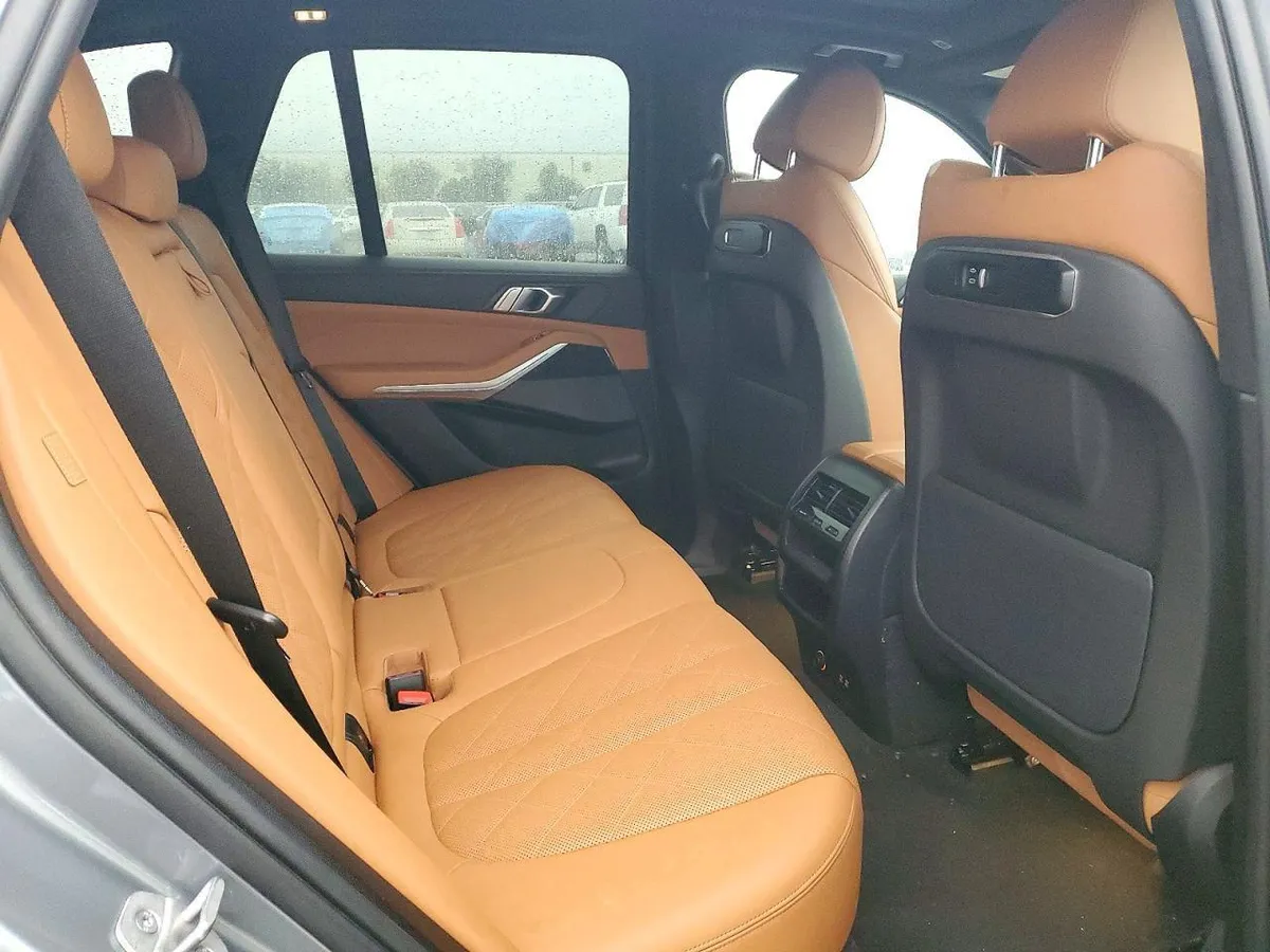 BMW X5 2023