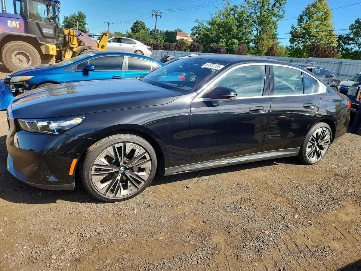 BMW 5 SERIES 2026