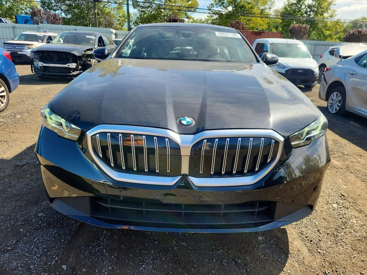 BMW 5 SERIES 2026