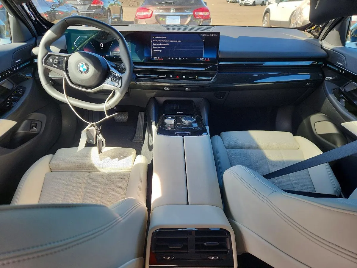 BMW 5 SERIES 2026
