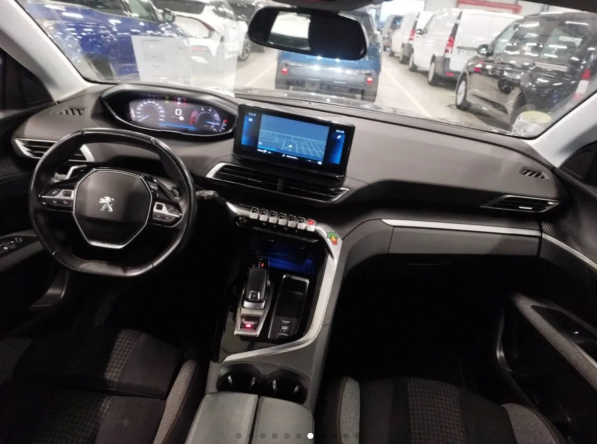 PEUGEOT 3008 2022