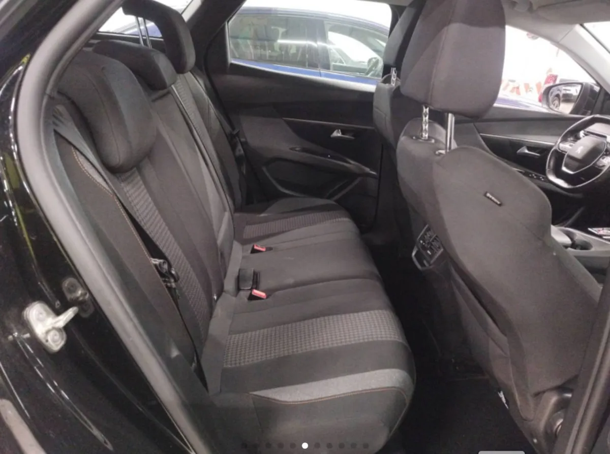 PEUGEOT 3008 2022