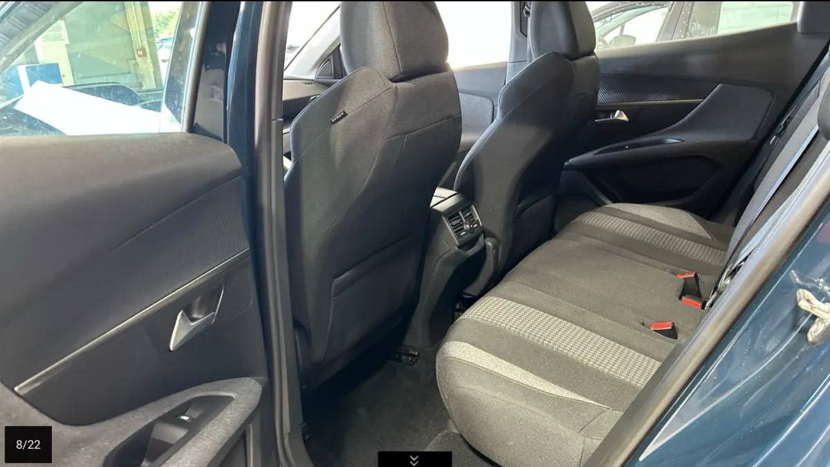 PEUGEOT 3008 2023