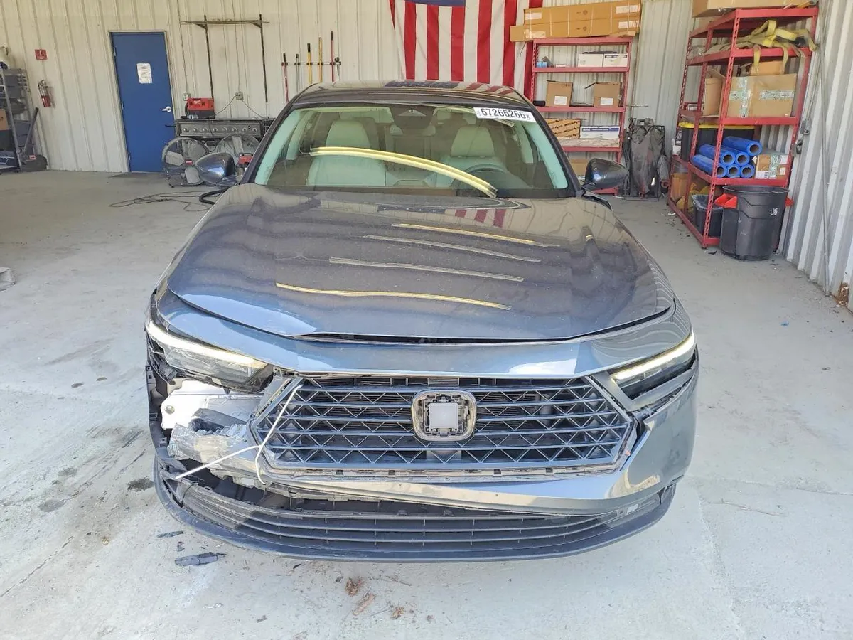 HONDA ACCORD EX 2023
