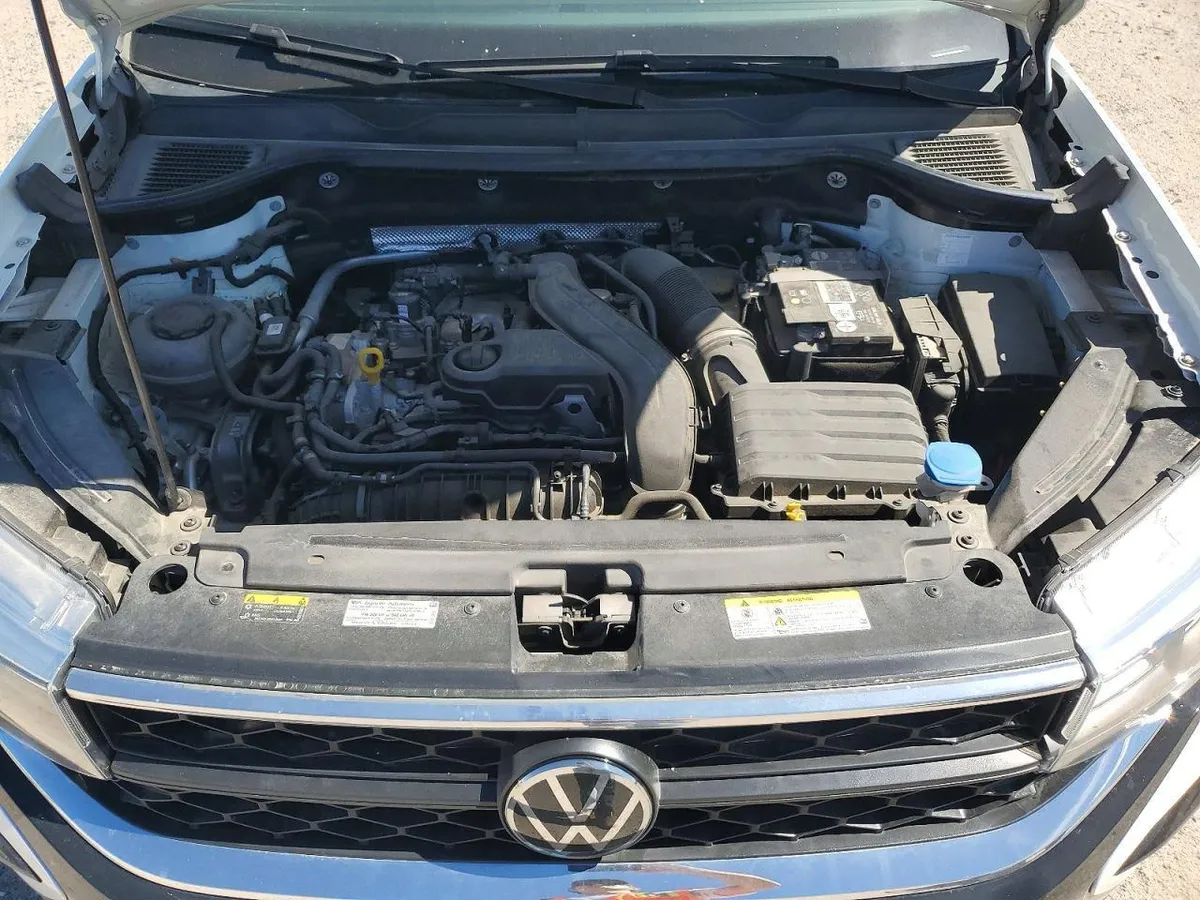 VOLKSWAGEN TAOS SE 2023