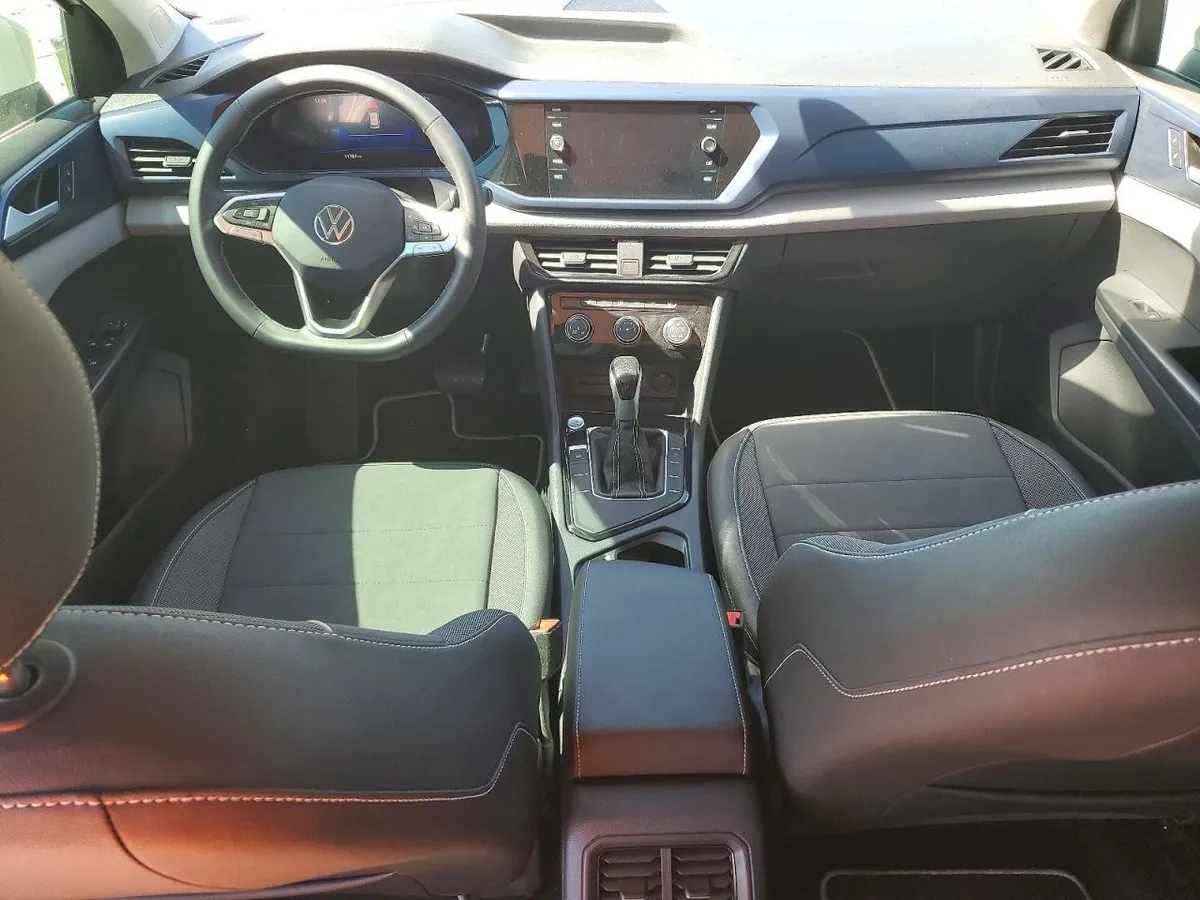 VOLKSWAGEN TAOS SE 2023