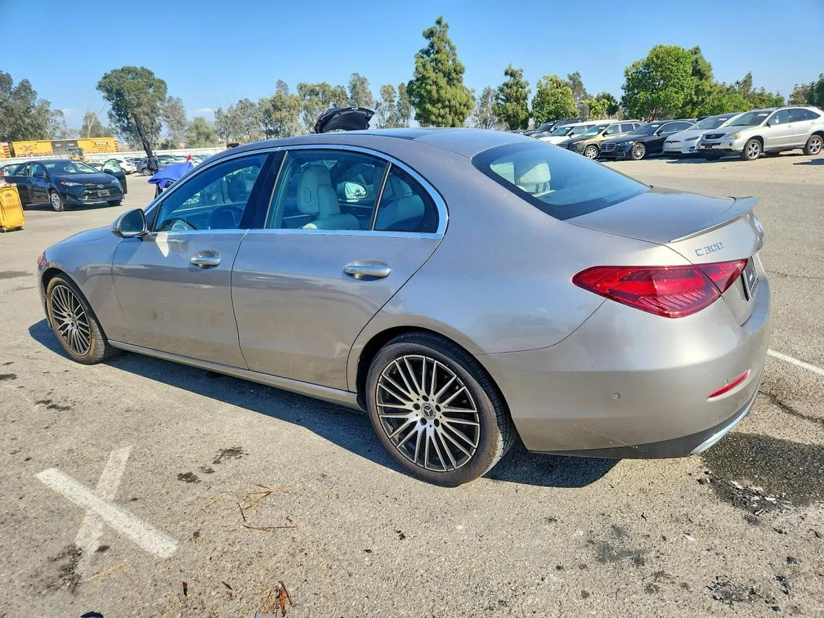 MERCEDES-BENZ C-CLASS 2024