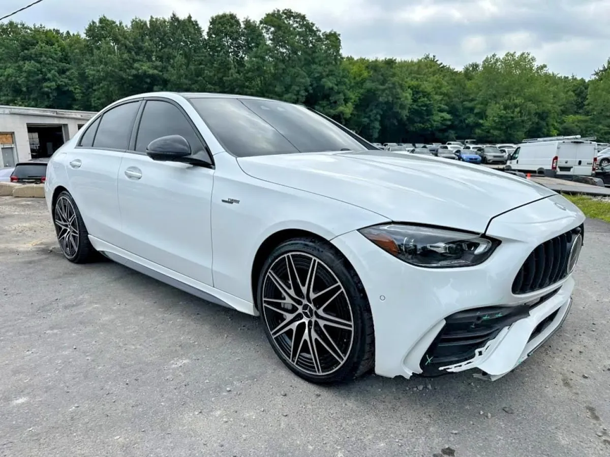 MERCEDES-BENZ C-CLASS 2024