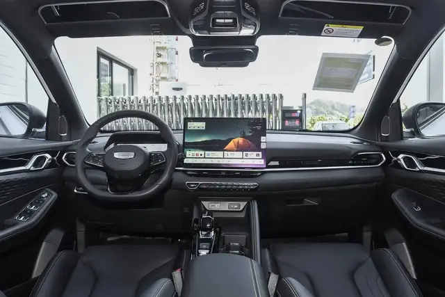 GEELY BINYUE L 1.5TD DCT XINGYAO EDITION + FLAGSHIP PACKAGE 2025
