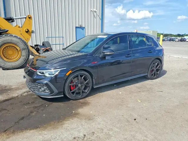 VOLKSWAGEN GOLF SE 2023