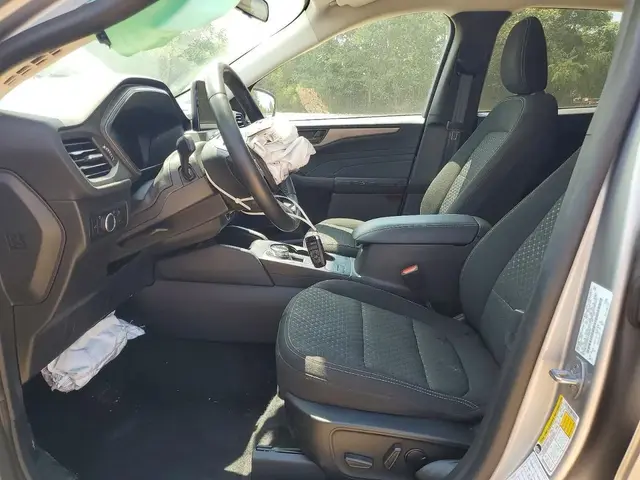 FORD ESCAPE 2022