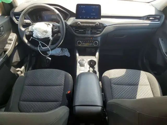FORD ESCAPE 2022