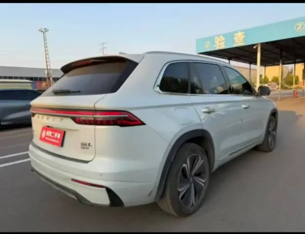 GEELY MONJARO 1.5T DHT PREMIUM EDITION 2022