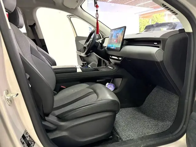 MG ES5 425 PRO RWD 2025