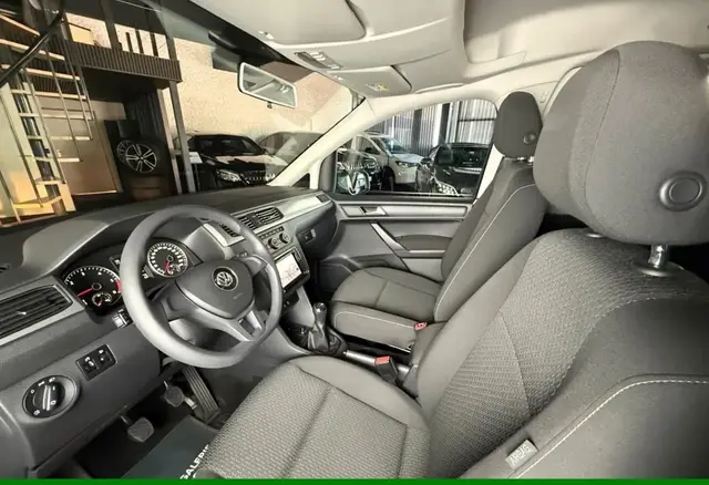 VOLKSWAGEN CADDY 2019