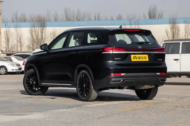CHANGAN CS75 1.5 DCT HAPPY ENJOYMENT 7 МЕСТ 2026