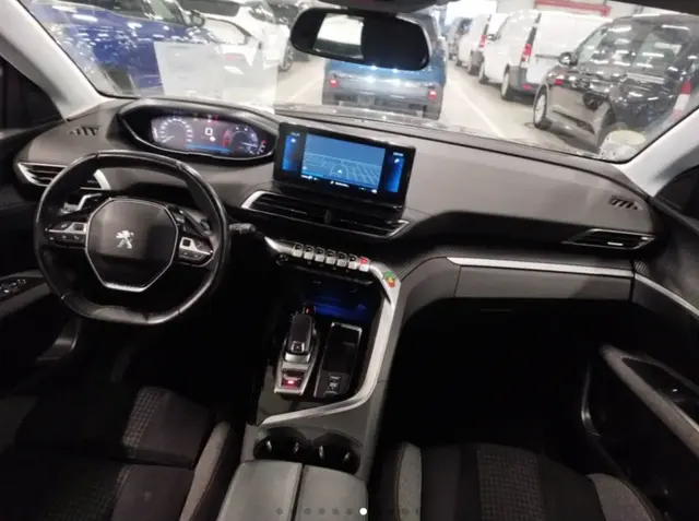 PEUGEOT 3008 2022