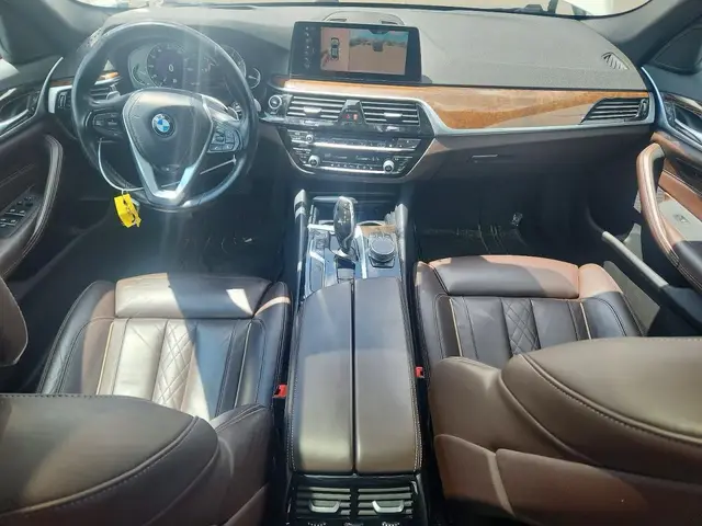 BMW 5 SERIES 2019