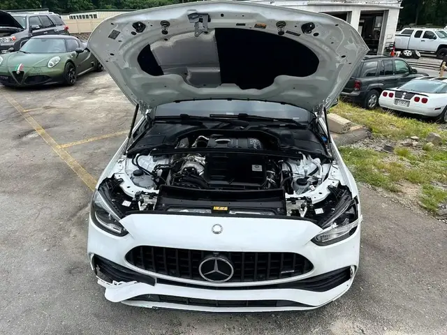 MERCEDES-BENZ C-CLASS 2024