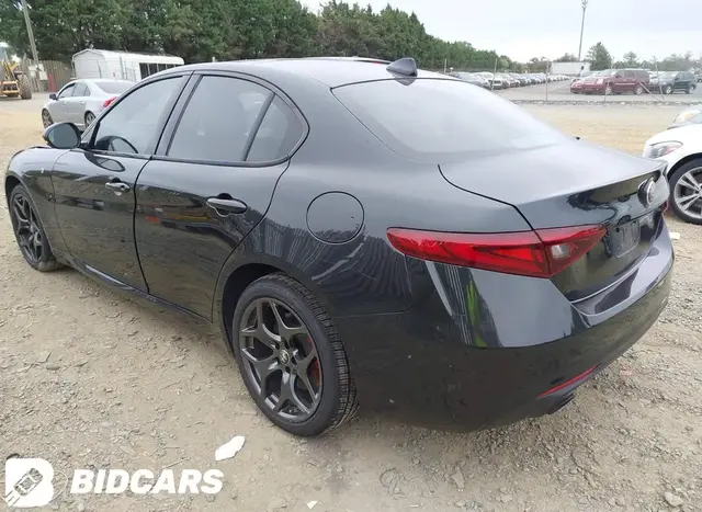 ALFA ROMEO GIULIA 2022