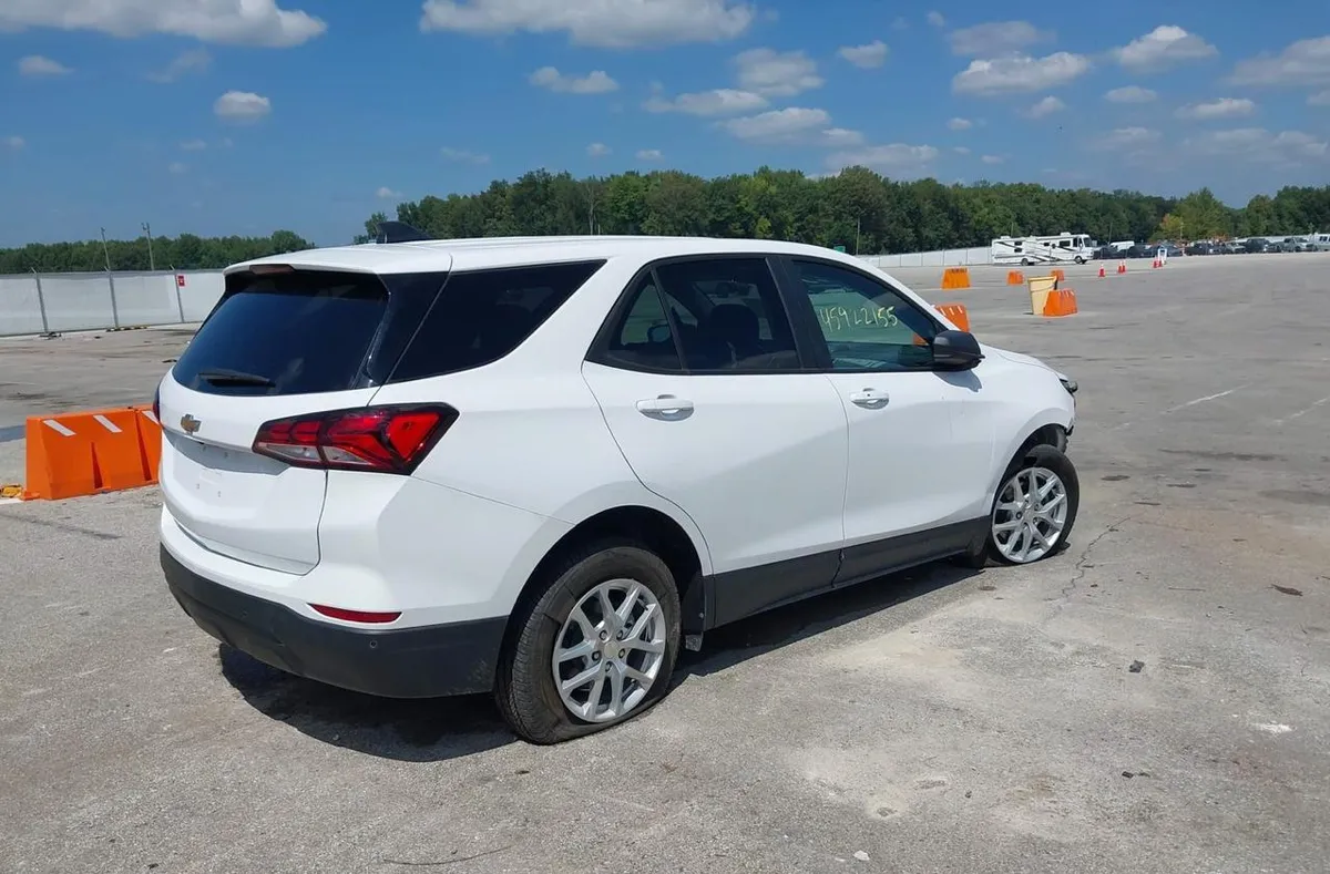 CHEVROLET EQUINOX LS 2023