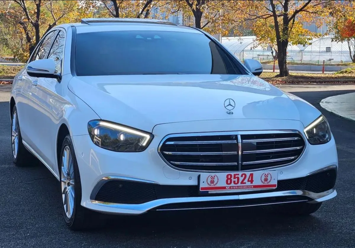 MERCEDES-BENZ E-CLASS EXCLUSIVE 2022