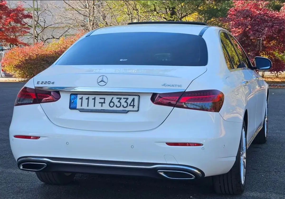 MERCEDES-BENZ E-CLASS EXCLUSIVE 2022