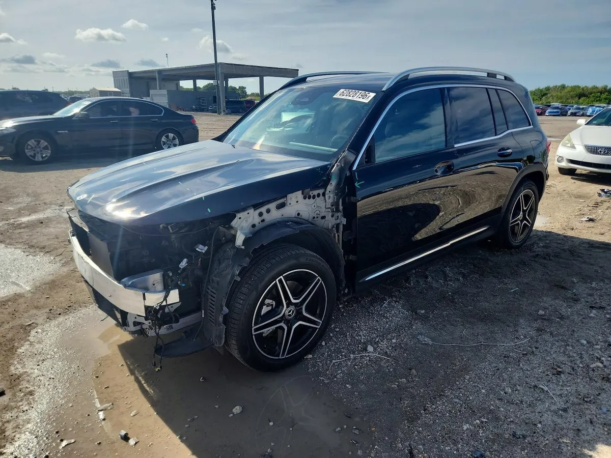 MERCEDES-BENZ GLB-CLASS 2023