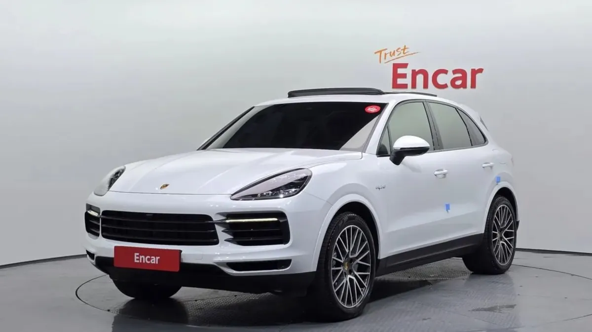 PORSCHE CAYENNE 2020