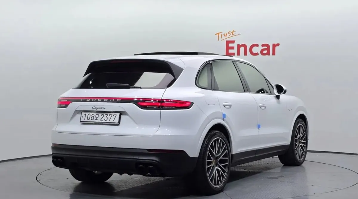 PORSCHE CAYENNE 2020