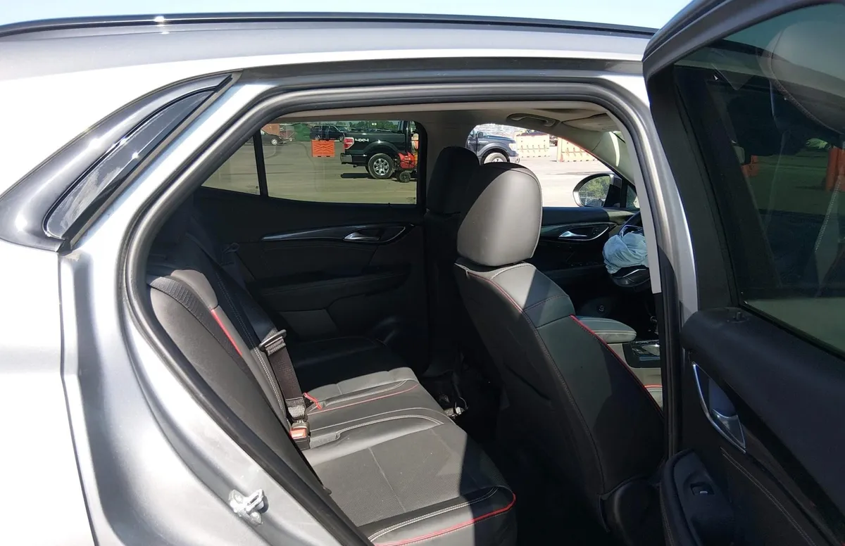 BUICK ENVISION ESSENCE 2023