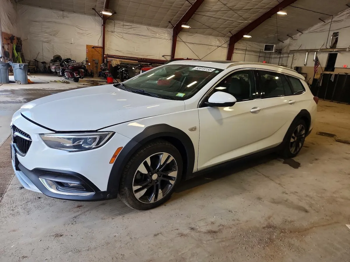 BUICK REGAL ESSENCE 2017