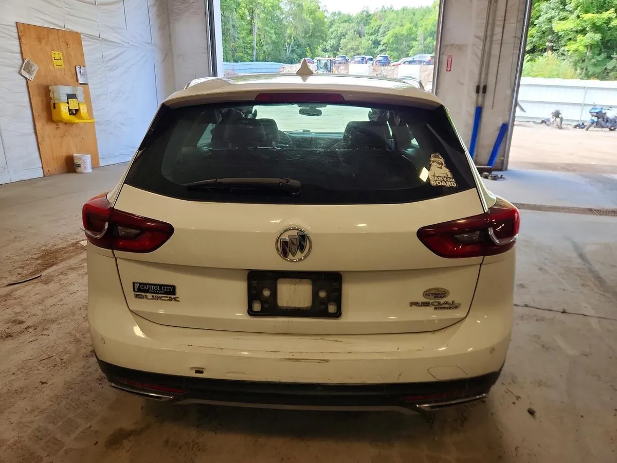 BUICK REGAL ESSENCE 2017