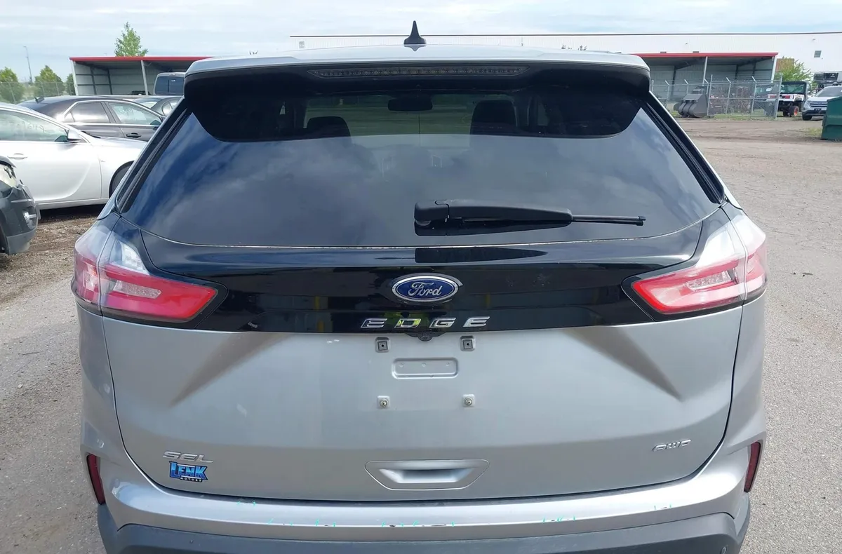 FORD EDGE SEL 2023