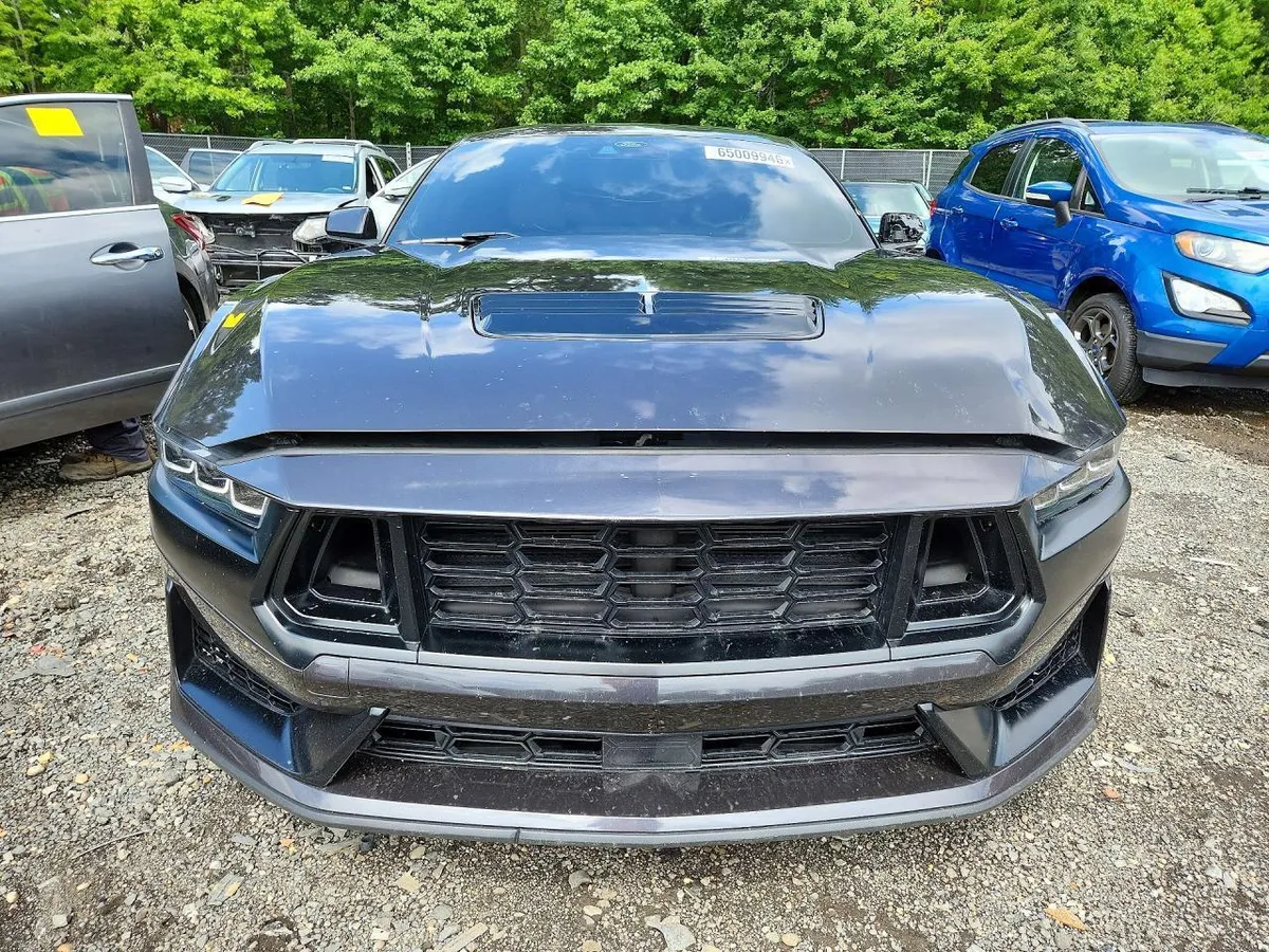 FORD MUSTANG GT 2024