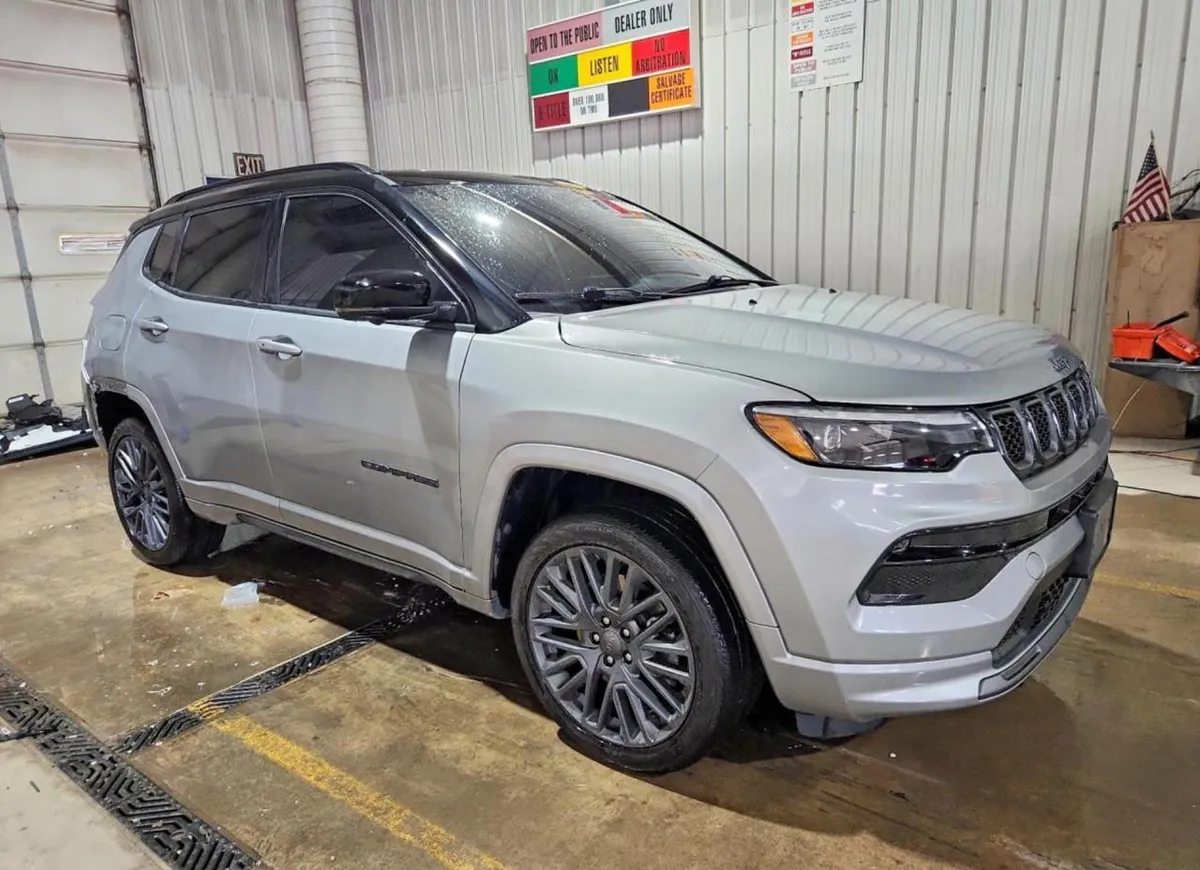 JEEP COMPASS LIMITED 2023