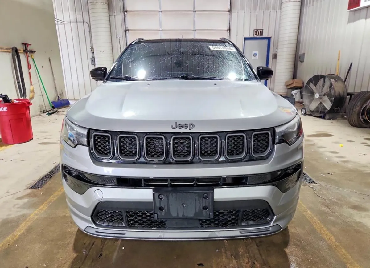 JEEP COMPASS LIMITED 2023
